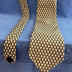 🏈 Museo necktie possible NFL link